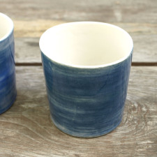 vaso de porcelana azul y blanco