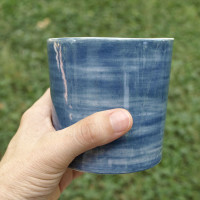 vaso de porcelana azul y blanco