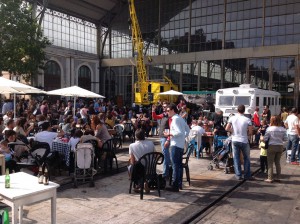 Ambientazo en Mercado de Motores